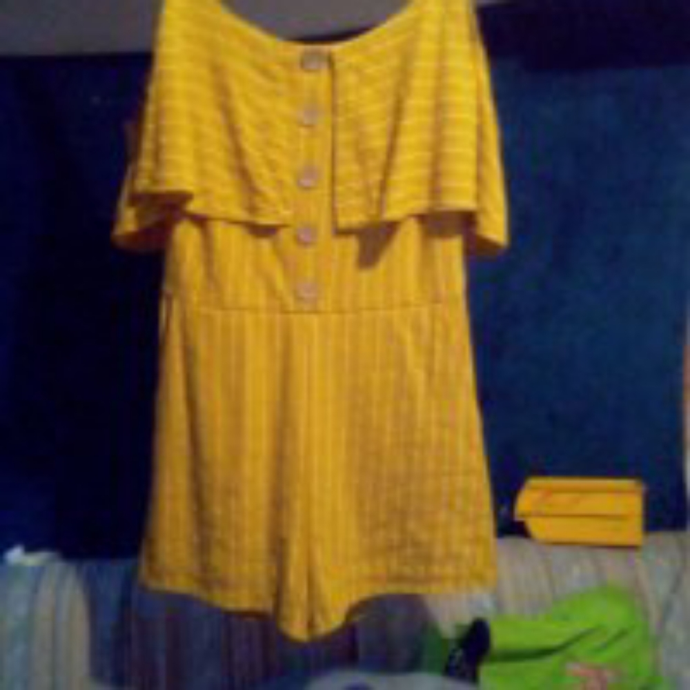 Yellow small romper